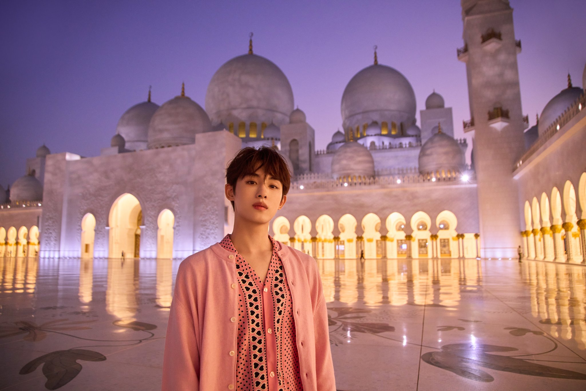 その他 winwin Winwin, a Member of Boy Band WayV, Is Officially a 'Wactor