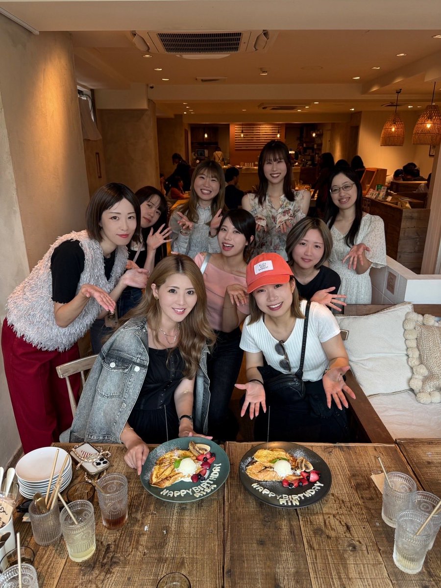 cpa_risa's tweet photo. 先週は社員旅行でした🍒
大好きなメンバーと美味しいものを食べて、笑って、最高の2日間✨

仕事では全員がそれぞれの分野で輝くプロフェッショナルですが普段はかわいい最強女子たち💐

気づいたら全員女性なので完全に女子旅だったのですが、男女問わずメンバー大募集中なので是非DMお待ちしてます🩵🩵