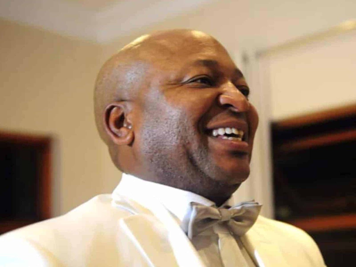This morning, Lt General Nhlanhla Mkhwanazi named KT Molefe as a member of the Big 5 Cartel.

KT Molefe is arrested and accused of masterminding the murder of DJ Sumbody. 

The Mayoral Candidate of the Patriotic Alliance (PA) Kenny Kunene is a known associate of this cartel