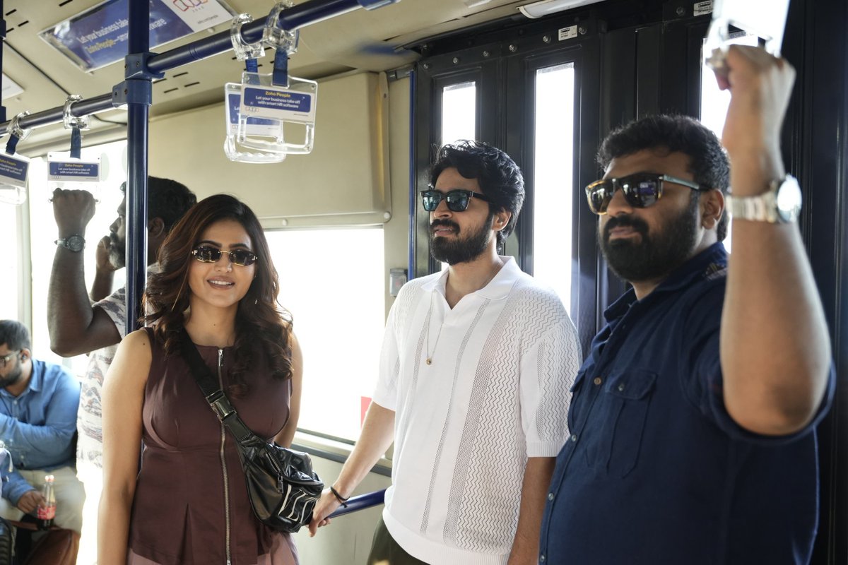 Filmfully's tweet photo. Team #Diesel towards the grand Promotional Event 🔥✈️

📍Dhana Lakshmi Srinivasan College, Trichy this evening!

@iamharishkalyan @AthulyaOfficial @shan_dir @ThirdEye_Films @dhibuofficial @devarajulu29 @thespcinemas https://t.co/QI6SlhSq6V