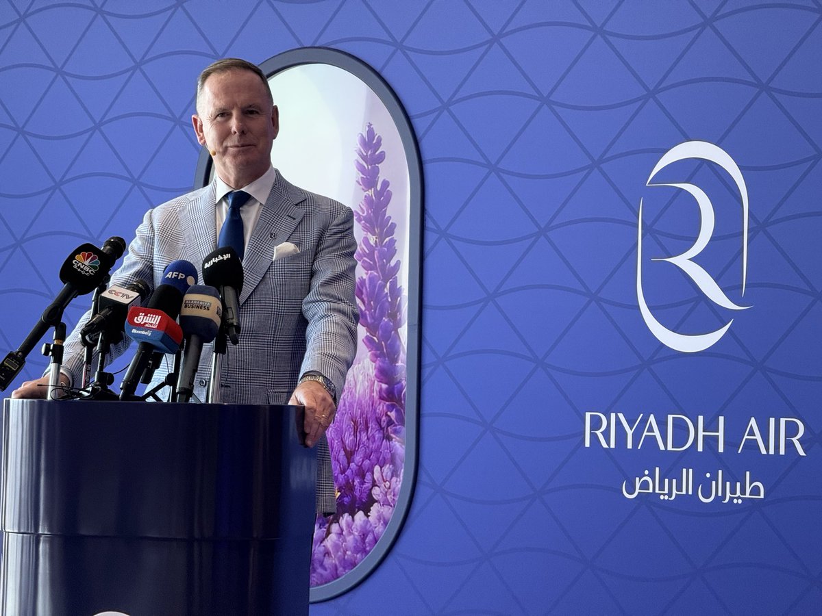 Khinter22's tweet image. الرحلة الأولى لـ #طيران_الرياض تنطلق 26 أكتوبر بداية فصل جديد من الريادة السعودية في عالم الطيران بحول الله تعالى و الحماس ملييون للتجربة والله 😎💚