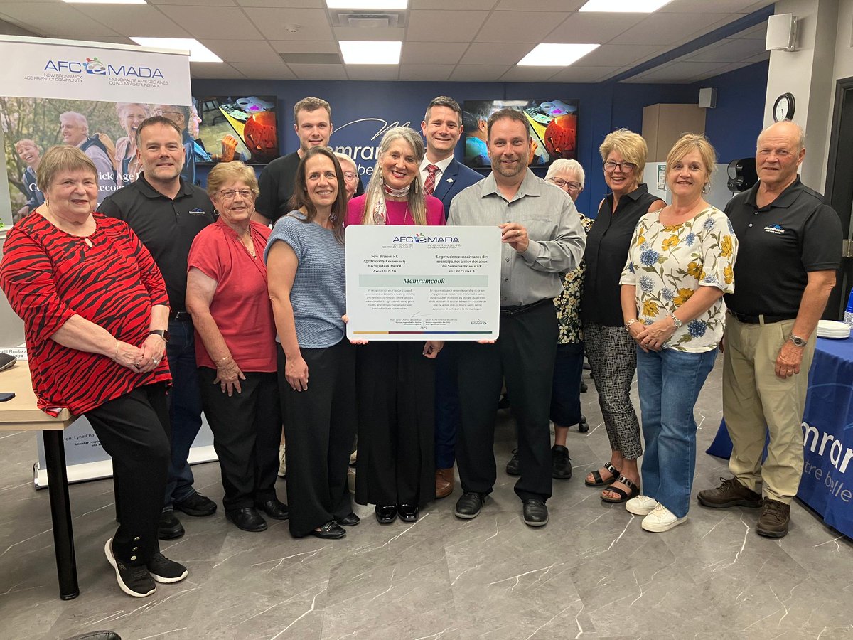 Le Village de Memramcook a été reconnu comme la 17e communauté amie des aînés de la province!

Le programme de reconnaissance des communautés amies des aînés permet d’appuyer les collectivités dans le cadre de leurs efforts visant à devenir amies des aînés, en veillant à ce que