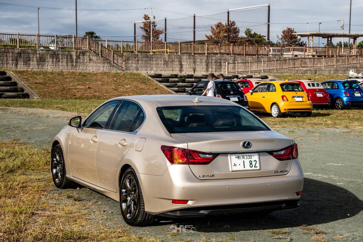 Whopper710's tweet photo. V6のレクサスで参加したニキトウミーティング、ヒロ(@ABA_31212Hiro)さんにバチイケお写真を撮っていただきました！😭
嬉しすぎる！ありがとうございました！🙇‍♂️ https://t.co/UiEOWErhTt