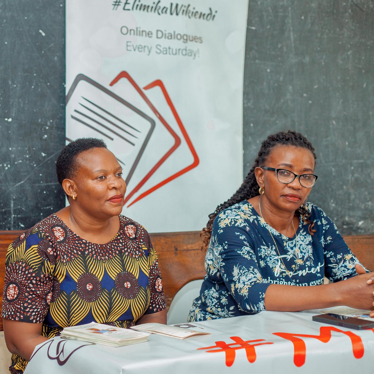 ElimikaWikiendi's tweet image. Wasichana wanaopitia unyanyasaji mtandaoni hujawa hofu, huathirika kisaikolojia na kupoteza ari ya kujifunza.

Ni jukumu la wazazi, walezi  na walimu kusikiliza, kuwa karibu nao na kuwasaidia kujilinda dhidi ya madhara haya.

#ElimikaWikiendi  
#CyberSecurityMonth