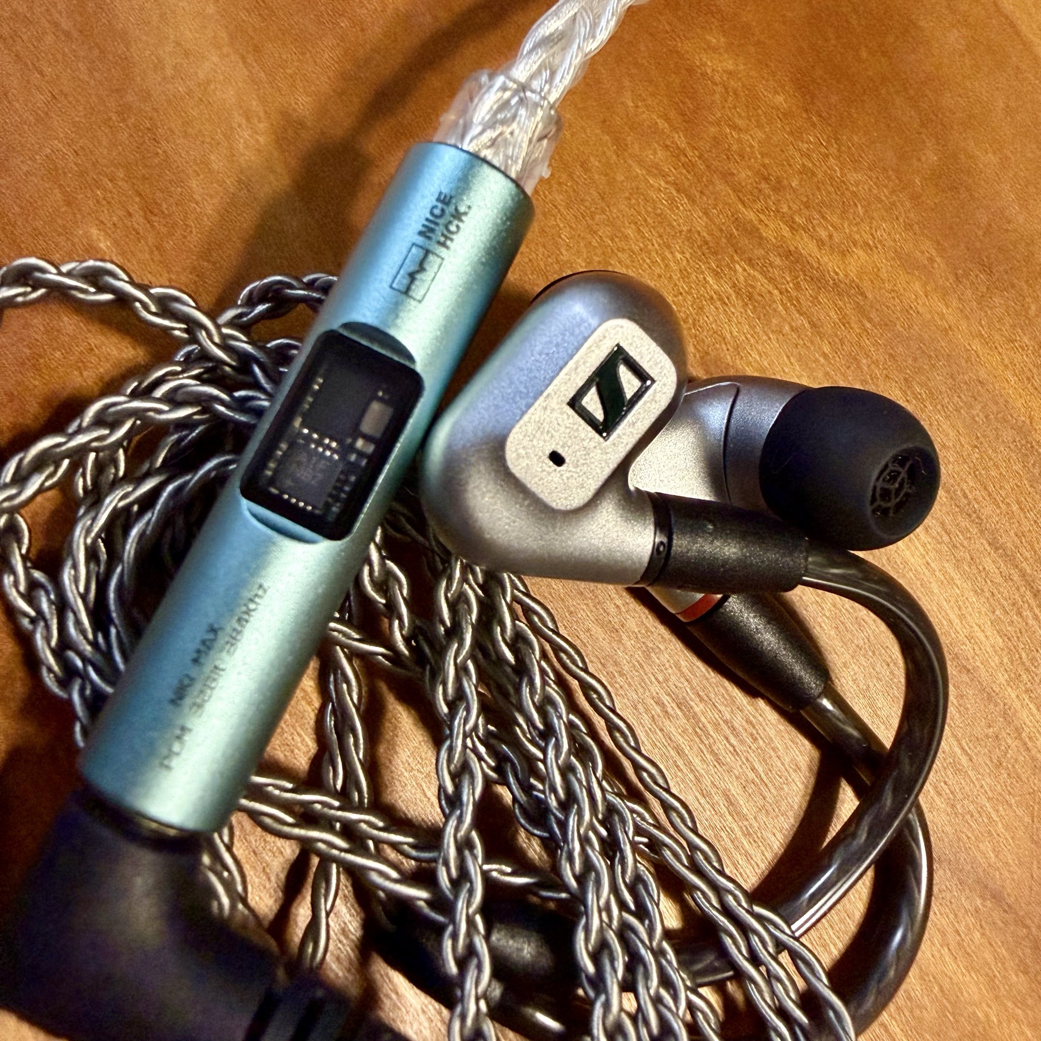 ゼンハイザーie200 Amazon.com: Sennheiser Consumer Audio IE 200 In-Ear