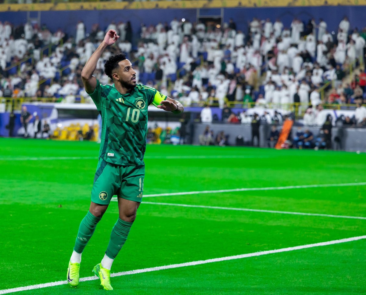 hfc_x6's tweet image. اذا ماسجل هدفين انا ما أفهم