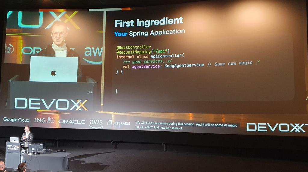 MaritvanDijk77's tweet image. Building a @springframework application with @kotlin #Koog agents by  @Ololoshechkkin @Devoxx #Devoxx