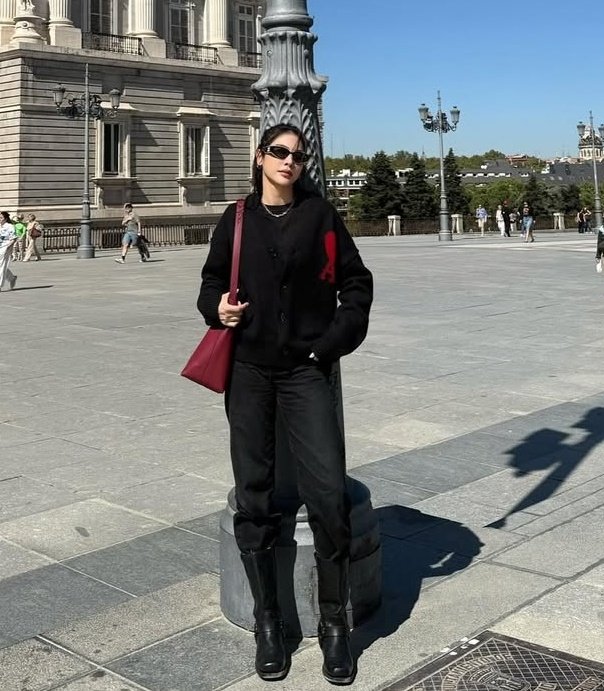 she knows her target audience very well