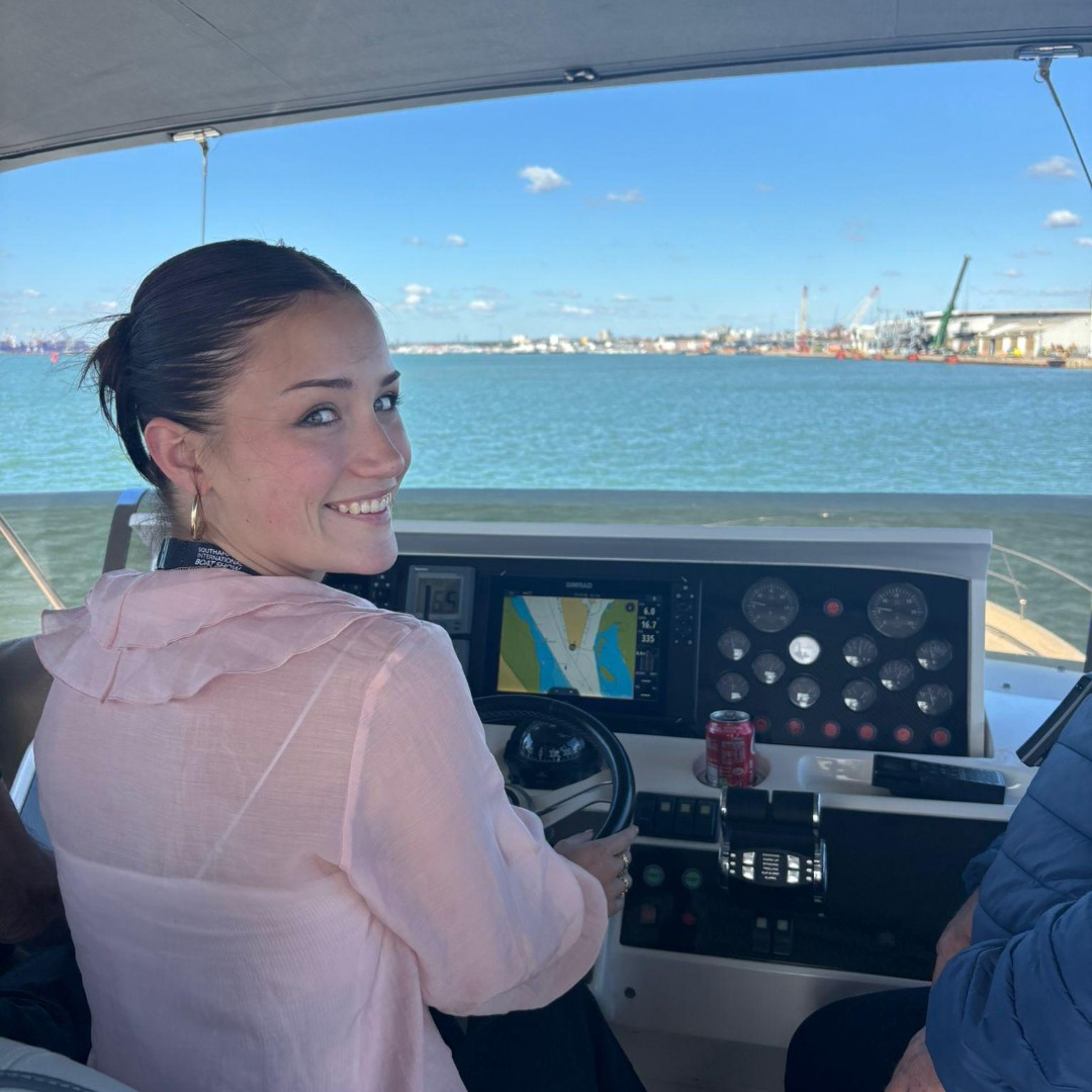 models_direct's tweet image. A few BTS with our female models Lauren &amp;amp; Eva at the Southampton Boat Show event 

#modelsdirect #femalemodels #modelling #event #bookamodel #modellingagency #bookamodelwithmodelsdirect