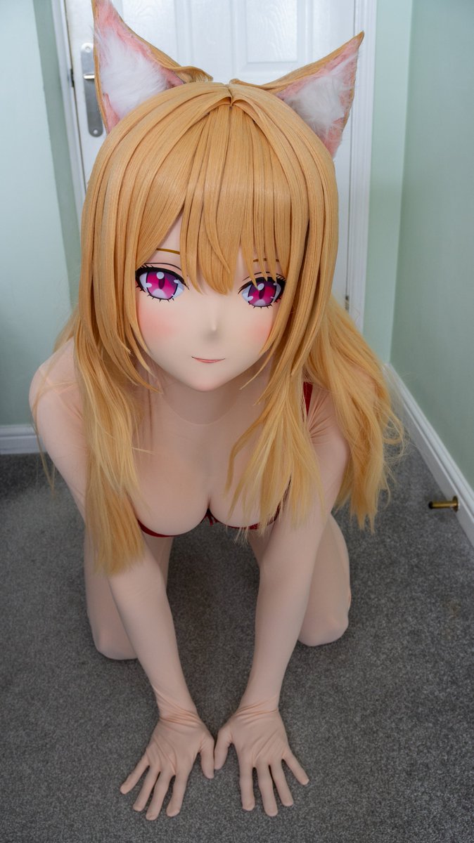 I sits and waits for your attention!

🎭: <a href="/BKC_BlacKCat/">BlacKCat</a>

#Kigurumi #Kigurumimask #catgirl #neko #mask #anime #lingerie