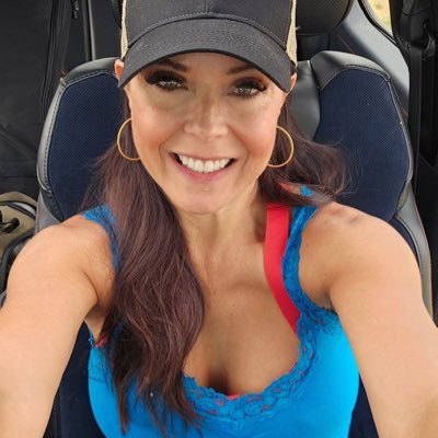 Julie tweet media