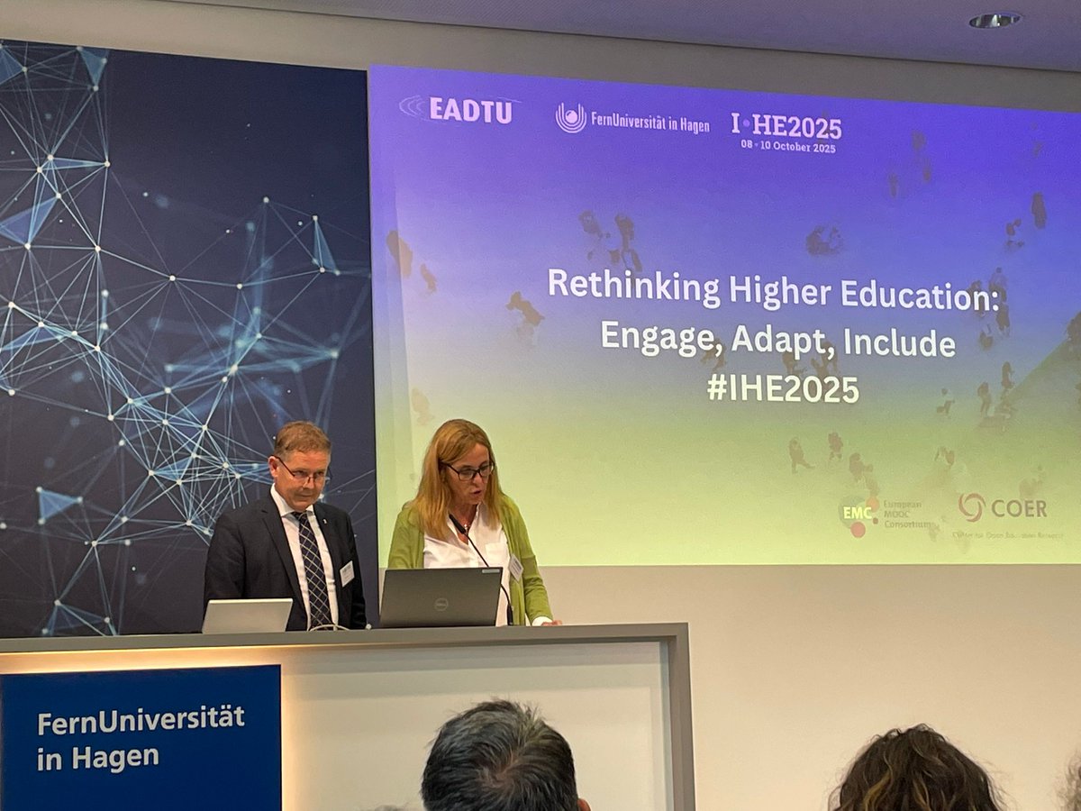 UOCuniversitat (@uocuniversitat) on Twitter photo 💬 La #rectoraUOC i vicepresidenta d’<a href="/EADTU/">EADTU</a>, <a href="/afitob/">Àngels Fitó</a>, obre la conferència a l’#IHE2025 amb <a href="/TheoBastiaens/">Theo Bastiaens</a>, president de la xarxa i rector de l’<a href="/OU_Nederland/">Open Universiteit</a>, Stefan Stürmer, rector de la <a href="/fernunihagen/">FernUniversität</a>.
🎓 De la UOC, l’acompanyen <a href="/tguaschp/">Tresa Guasch 🎗</a>, #vicerectoraUOC de Docència i 💬 La #rectoraUOC i vicepresidenta d’<a href="/EADTU/">EADTU</a>, <a href="/afitob/">Àngels Fitó</a>, obre la conferència a l’#IHE2025 amb <a href="/TheoBastiaens/">Theo Bastiaens</a>, president de la xarxa i rector de l’<a href="/OU_Nederland/">Open Universiteit</a>, Stefan Stürmer, rector de la <a href="/fernunihagen/">FernUniversität</a>.
🎓 De la UOC, l’acompanyen <a href="/tguaschp/">Tresa Guasch 🎗</a>, #vicerectoraUOC de Docència i