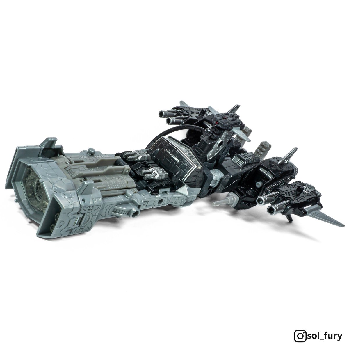 SolFury's tweet photo. Galactic Man Shockwave - Transformers Generations Selects (Leader class, 2019)
Aka the Radio Shack Shockwave, or "Shackwave"
#transformers
#diaclone
#transformersgenerationsselects https://t.co/I8q7HzL3tY