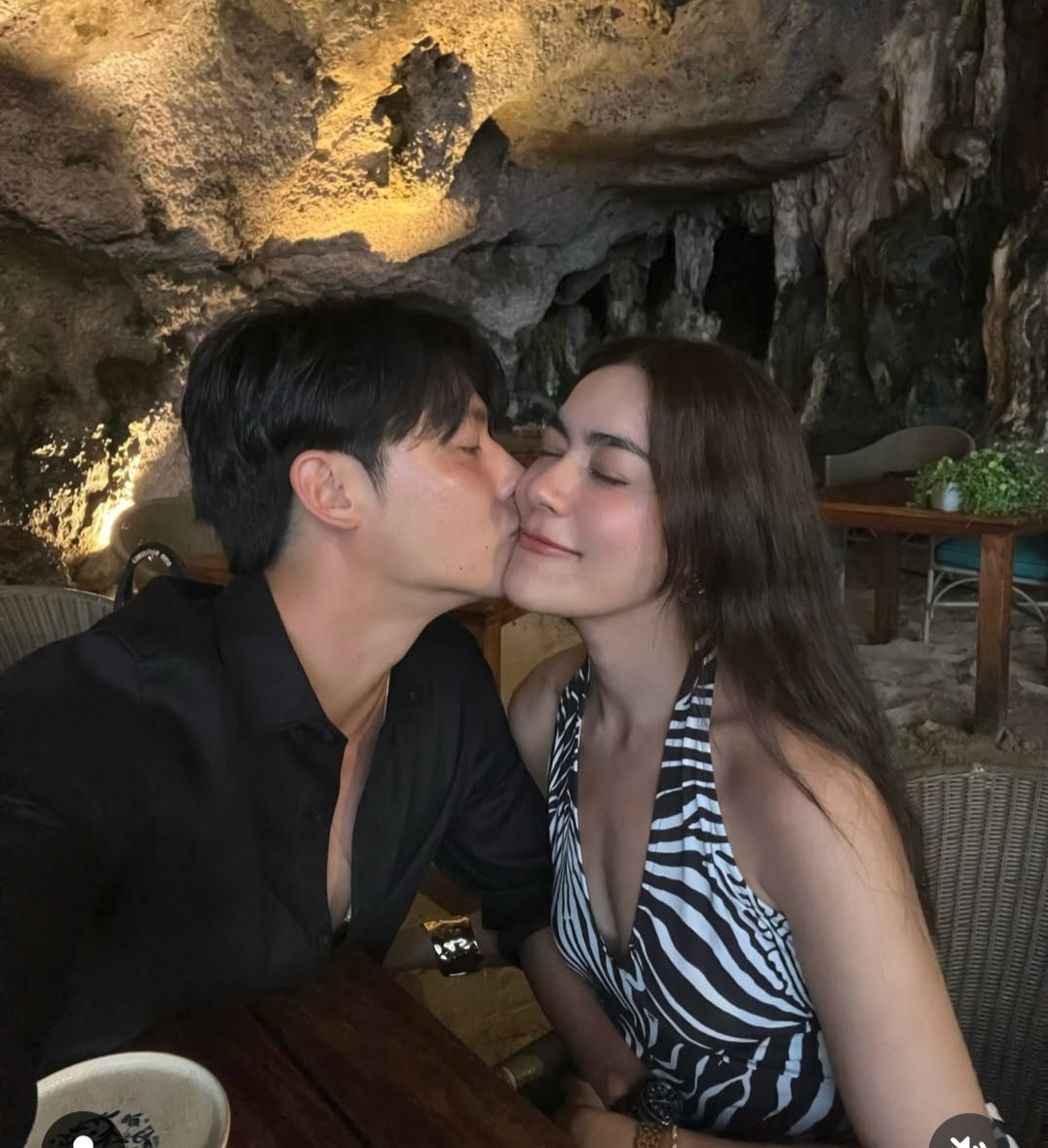 chanez_loreme's tweet photo. Same path of love story❤️ I will pray to God that they will also have the same ending to be come husband and wife🙏🙏🙏 #markim #jmfyang https://t.co/Tv829Ss3sI