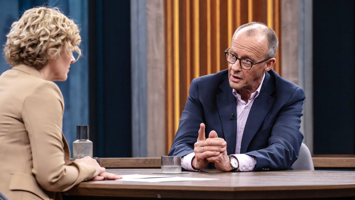 "Frau Miosga, ich sage es mal ganz deutlich: Ein Pudding wird mit dem Löffel gegessen. Es geht um Herkunfsbezeichnungen, auf die die Verbraucher vertrauen können. Und ein Pudding kann und wird in diesem Land, solang ich Kanzler bin, nicht mit einer Gabel gegessen."