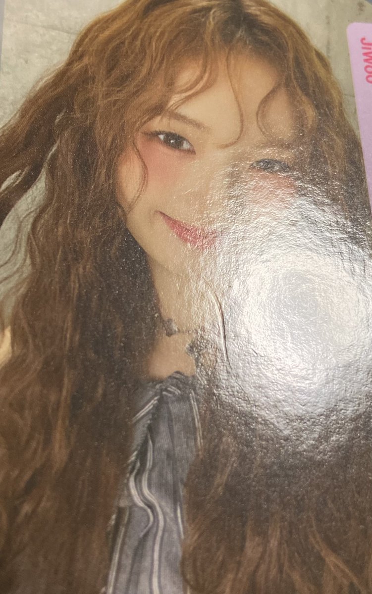 X11m_r_'s tweet photo. @IZONE_Kim_Chaew はじめまして。お声がけありがとうございます。
交換可能なのですが、現物確認したところ初期キズが多くジウAA349の残り分全てにキズがついております💧
異種でもよければAA350はきれいな状態なのでそちらでも可能です。
よろしくお願いいたします。 https://t.co/Whlm1geGYS