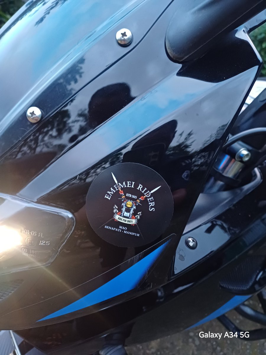 Nepuni_Lokho's tweet image. &quot;Join a bike club, it will be fun.&quot; my mind told me. So, I joined and it is actually fantastic. By the way, my baby got this sticker today. 

#life_of_a_biker #Ememei_Riders #Pulsar220F