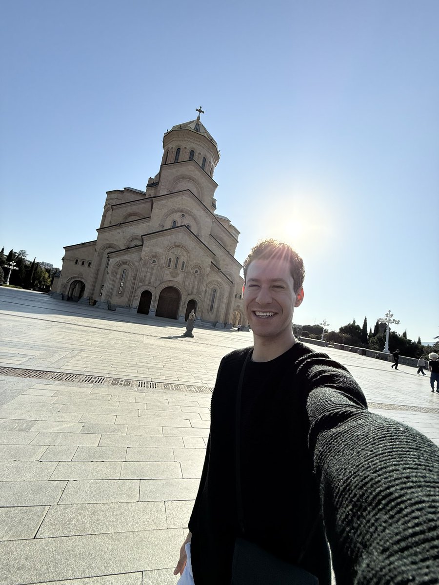 jasonbskates's tweet image. Selfies in Tbilisi! 🤳🇬🇪 #exploring