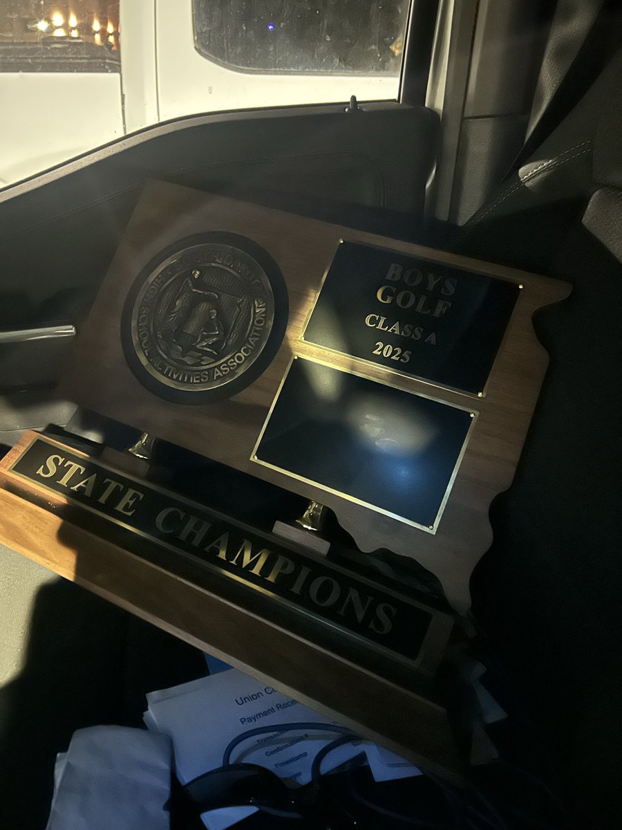 golf_dv's tweet photo. Champs. Sean, Tate, Matt, Cash, Atticus and Logan https://t.co/M6xeaCAWSD
