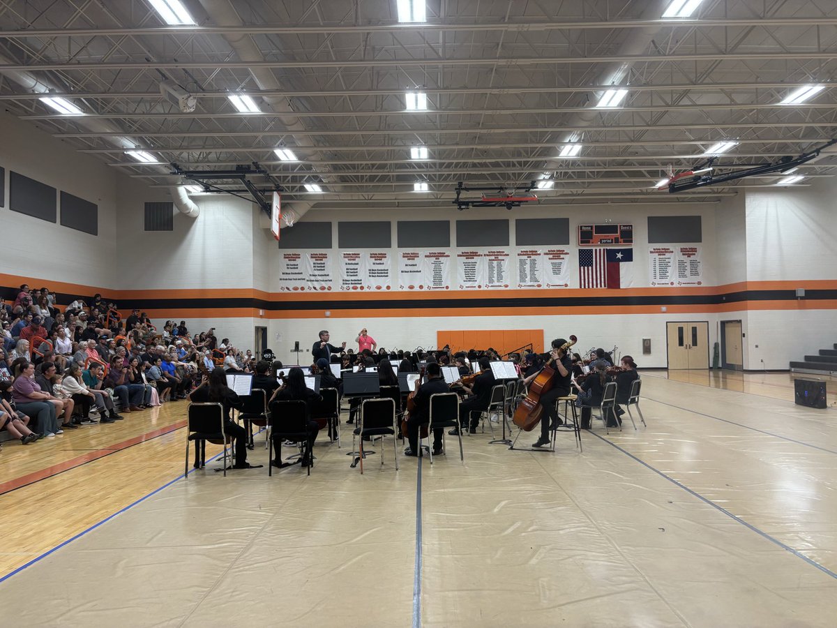 lpisdFA's tweet image. LPJH Orchestra Fall Concert #bestneverrests #LPlegacy