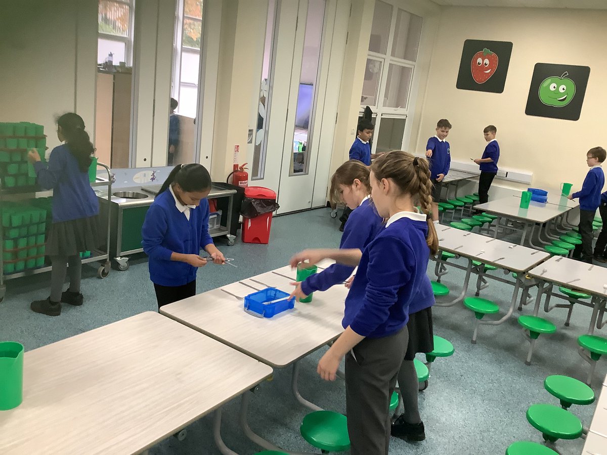 ReinwoodJuniors's tweet photo. #RJS6G have been busy learning about Sewa (service to others) in #RJSRE. We set up the dining hall for the lunchtime supervisors and year two children. We thoroughly enjoyed it and felt proud that we had helped. https://t.co/lvJgMRalCe