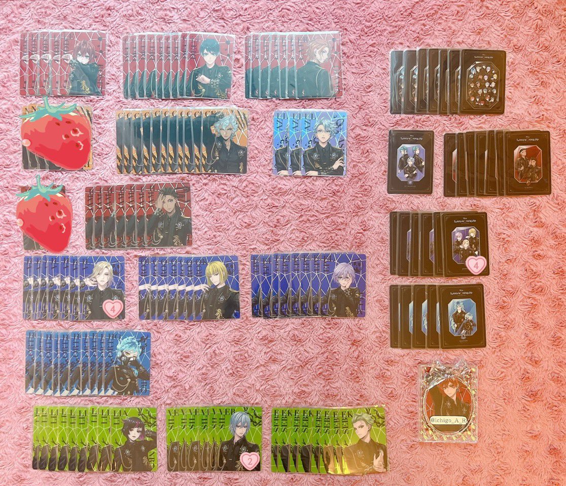 ツイステ オーロラカード 

【譲】
リドル5、デュース9、ケイト7、ジャック11、アズール3、ジャミル7、ヴィル4、エペル8、ルーク7、オルト10、リリア9、シルバー2、セベク8

【求】
エース
ハーツラビュル寮
定価＋送料

寮↔寮の交換
郵送又は12.13現地交換可能
お気軽にお声掛けください🌷