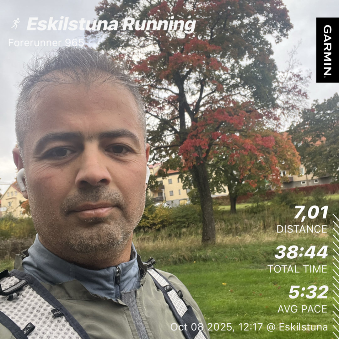 BashirMoustafa's tweet image. What a beautiful autumn 🍂 day for easy lunch Run 🏃🏻‍♂️🏃🏻‍♂️🏃🏻‍♂️
#run #runner #running