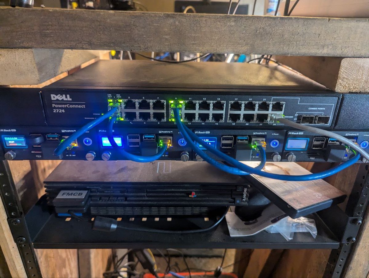 Amphlux.dobomaxi tweet media