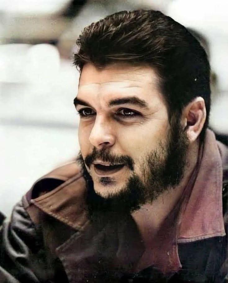 mano_barroso's tweet photo. El Che dejó una huella imborrable en la historia. Sigue siendo una fuente de inspiración y la certeza de que la victoria es posible. ¡Hasta la Victoria Siempre!
#CheVive #CubaViveEnSuHistoria 
@isla_mjm @UJCdeCuba @ComiteUJCIsla https://t.co/w6lYn1SavQ