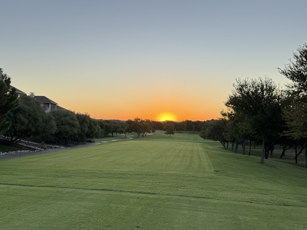 Rick Golfs tweet media