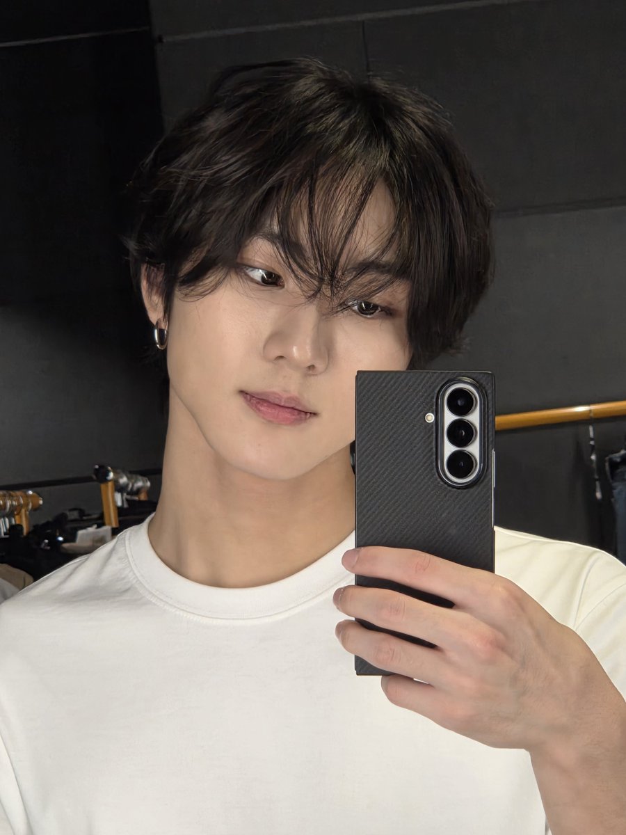 jungwonfeeds tweet picture
