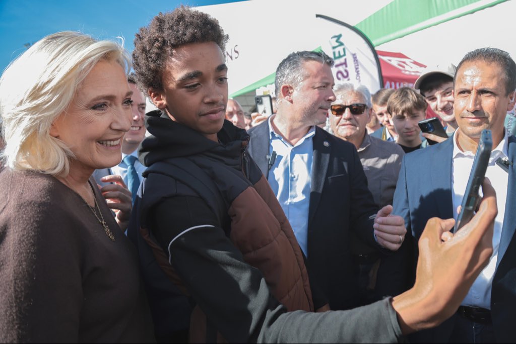MLP_officiel's tweet photo. La France qu’on aime ! 🫶🏻🇫🇷 https://t.co/lShYuZR2SD
