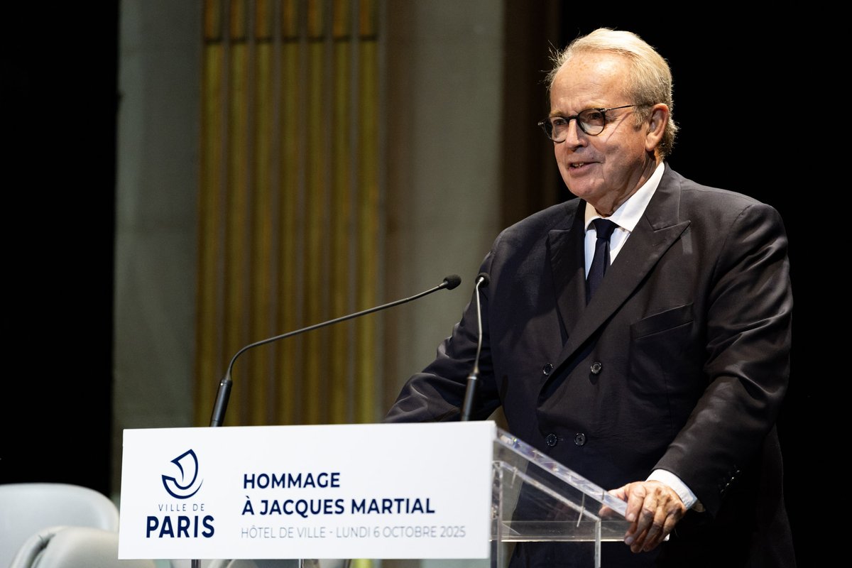yannickhoppe's tweet photo. La voix de #JacquesMartial résonnera encore, portée par tous ceux qu’il a inspirés.
Merci aux artistes, amis et compagnons de route pour cette soirée pleine d’émotion et de sens.
Merci Jacques pour ta lumière, tes combats et ta voix qui continueront de nous guider. 🫶🏻 3/3 https://t.co/7AL4i9OBnj