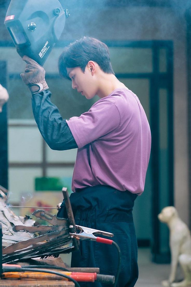 kdrama_menfess's tweet photo. •kdm• 

seru juga kalo mereka disatuin gak sih?
https://t.co/v7lQ73BZSv