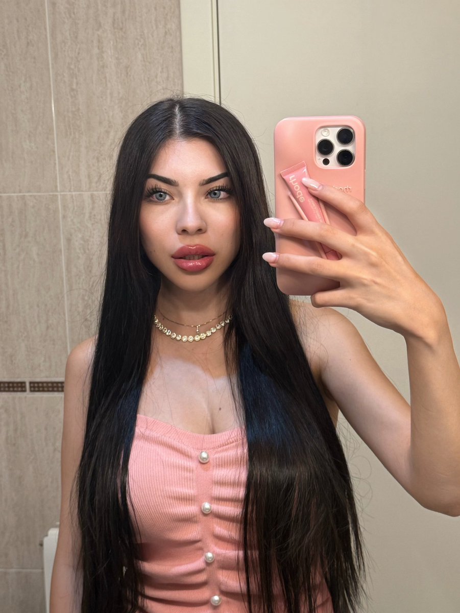 Barbie ⭐️ tweet media