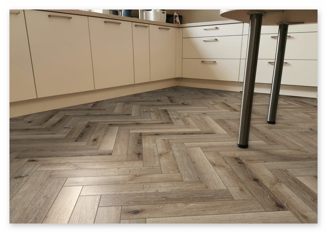 FWohnTrend's tweet image. Natürlicher Look. Technische Perfektion.
Die neuen CoreTec Naturals MegaTiles jetzt bei Fashion WohnTrend – 100 % wasserfest, pflegeleicht &amp;amp; mit Bestpreis-Garantie 💪
👉 fashion-wohntrend.de/kat-coretec-na…

#CoreTec #Vinylboden #Designboden #InteriorDesign #FashionWohnTrend