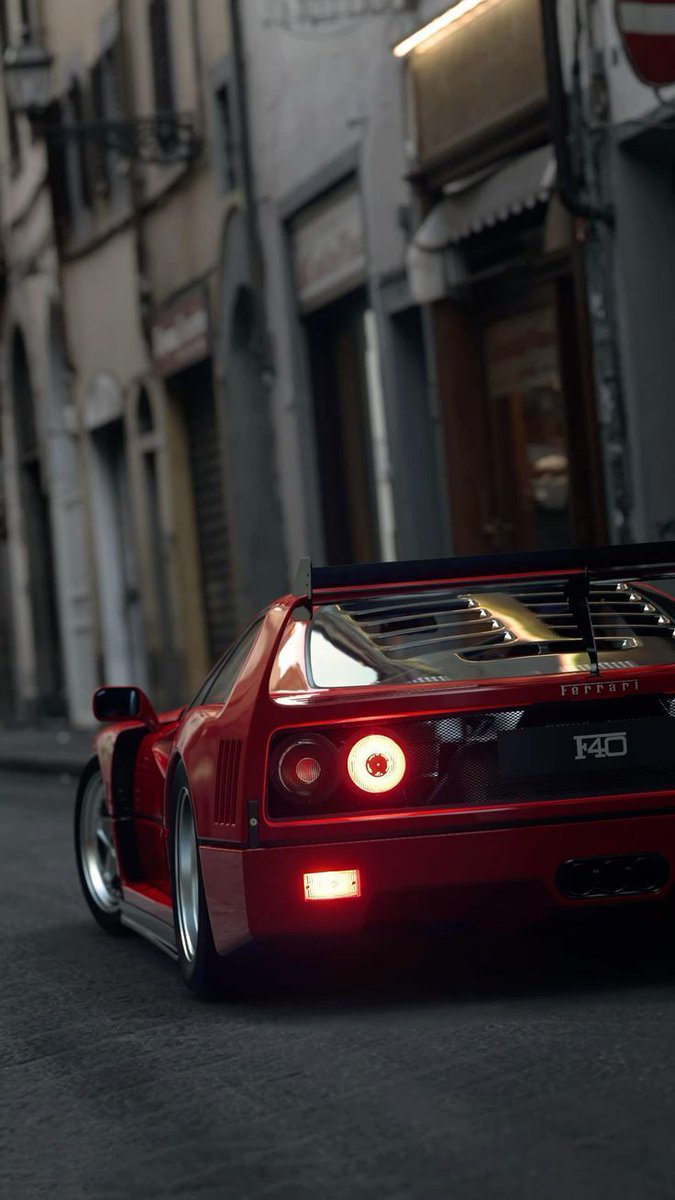Retromania4ever's tweet photo. 🟩⬜🟥 #Ferrari F40 ❤️‍🔥 https://t.co/ZvVH5xzULS