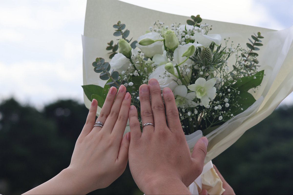 【ご報告】

〜2025.10.8〜

私事ですが
この度かねてよりお付き合いしていた方と
結婚いたしましたことをご報告いたします。

これから幸せな家庭を築いていくとともに
バレーボールもより精進して参ります。

これからも夫婦共々よろしくお願いいたします。