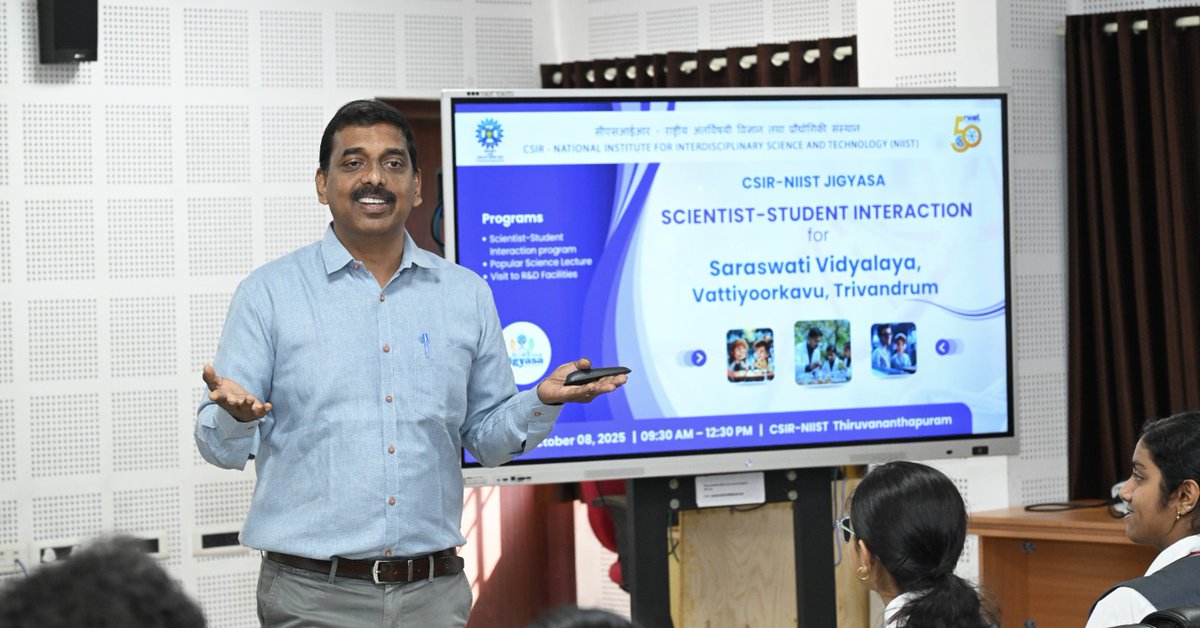 csir_niist's tweet image. 1/2 A one-day Scientist–Student Interaction and Facility Visit was organized for 35 enthusiastic students and 2 teachers from Saraswati Vidyalaya, Vattiyoorkavu.  #stemeducation #scienceeducation #researchforsociety @CSIR_IND @CsirJigyasa @DrJitendraSingh