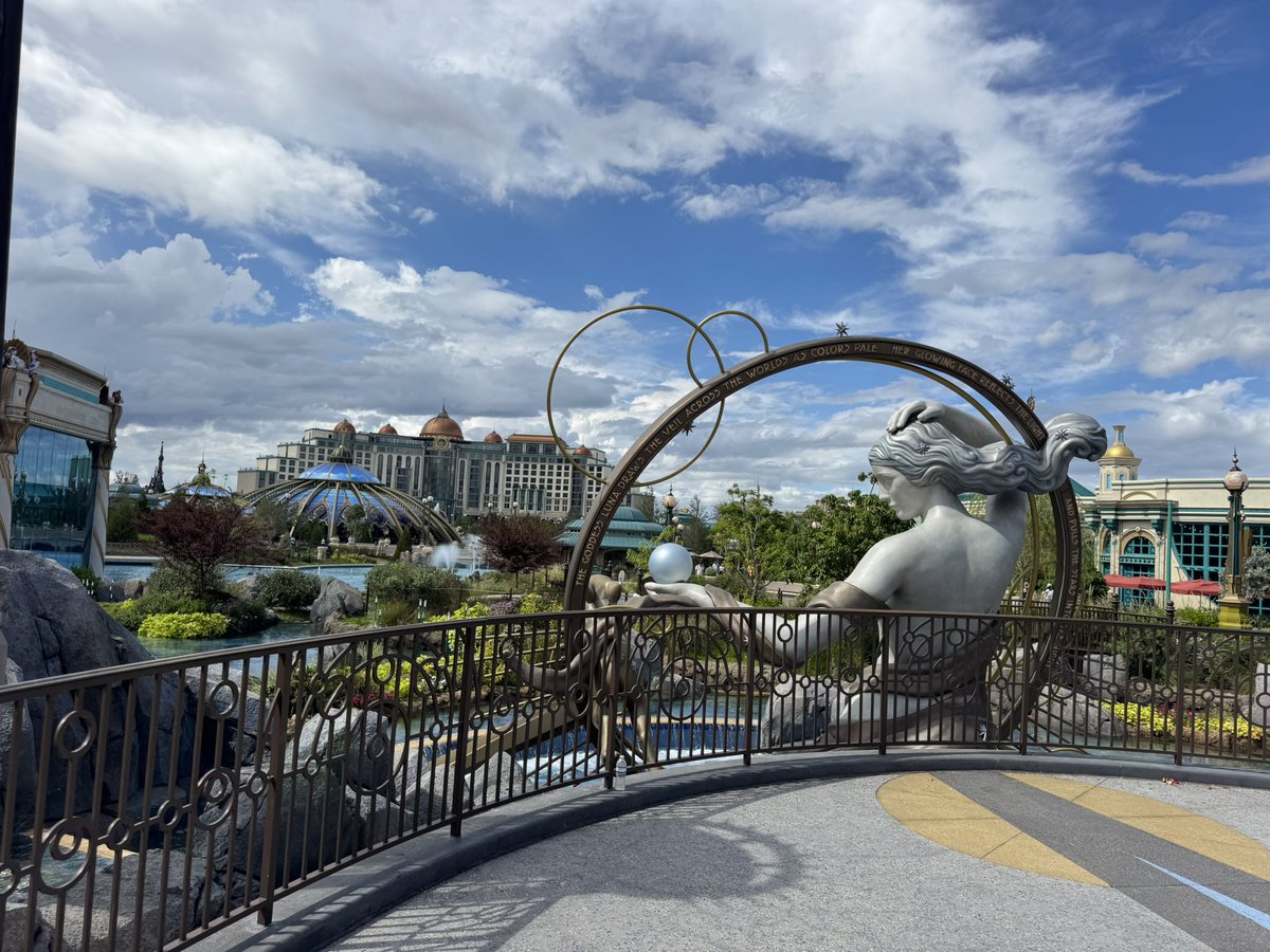 Universal Orlando has announced that Celestial Park at Epic Universe will be decorated for the holidays 🎄