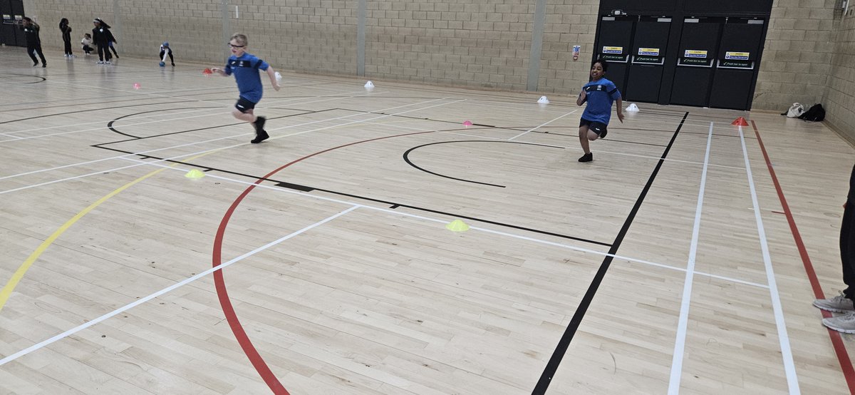 Apologies for not tweeting sooner!

 Lots of multi skills festivals have been held this half term. Our yr. 3/4 pupils enjoyed trying all the events and having a brilliant time being active with friends.

Massive thank you <a href="/LutonSchGames/">Luton School Games</a>