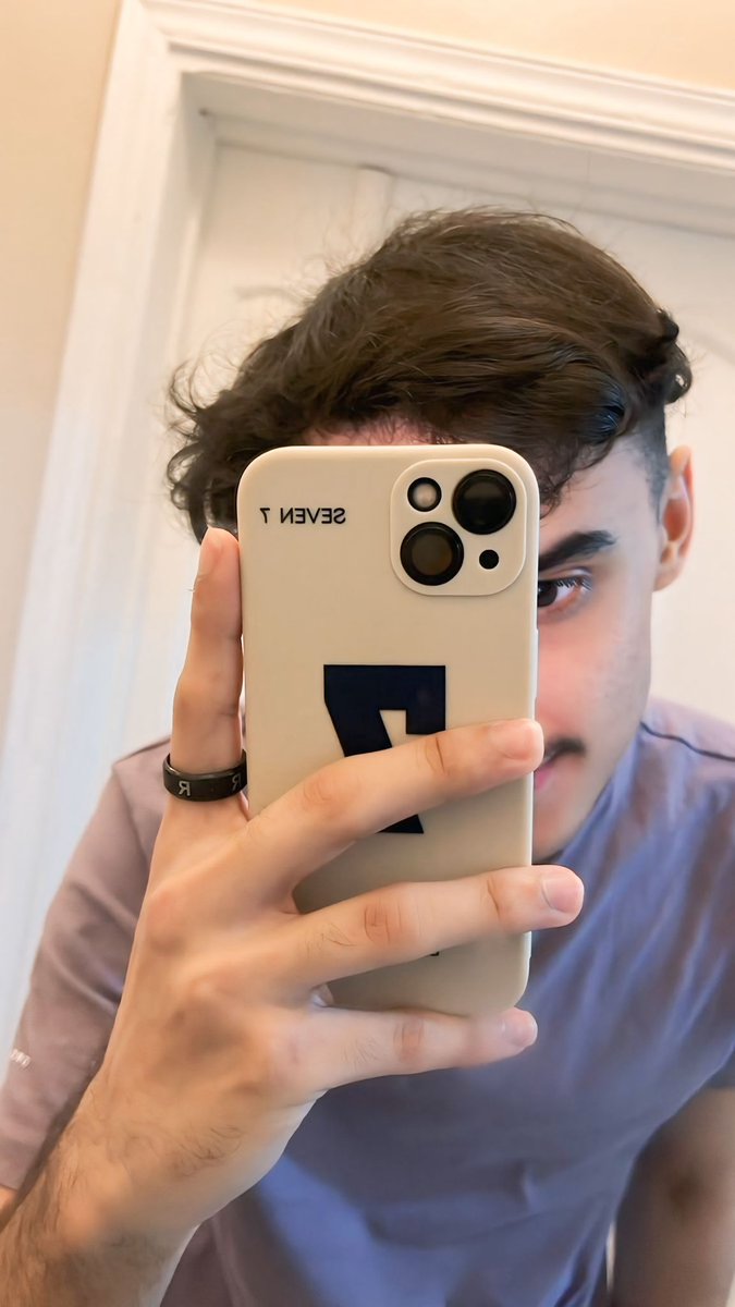 فَارس tweet media