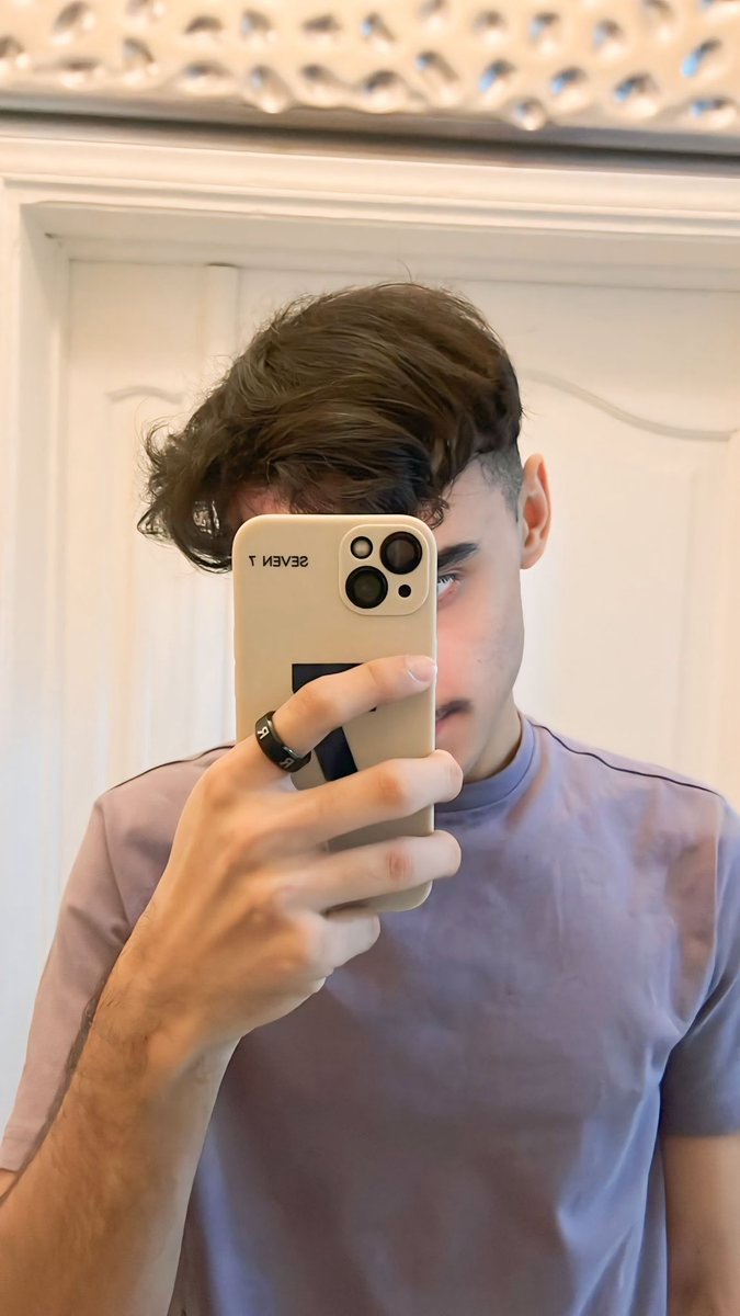 فَارس tweet media