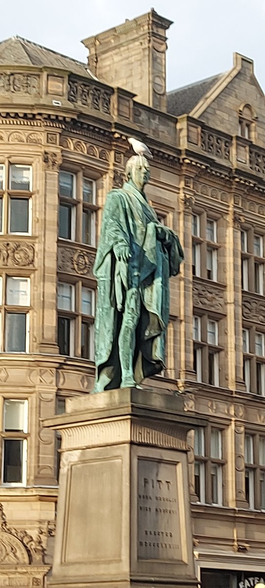 Grenoside's tweet image. #WednesdayVibes

#Edinburgh 

Oh dear ...