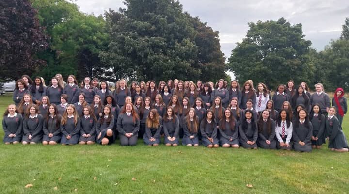 BrayLoreto's tweet photo. Congratulations to our Junior Cycle class of 2025, who received their results today👏👏 https://t.co/wEIg3o2CXl