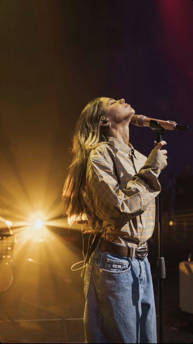 faltan 16 dias para futtturaaaaa🛸🛸🛸🛸