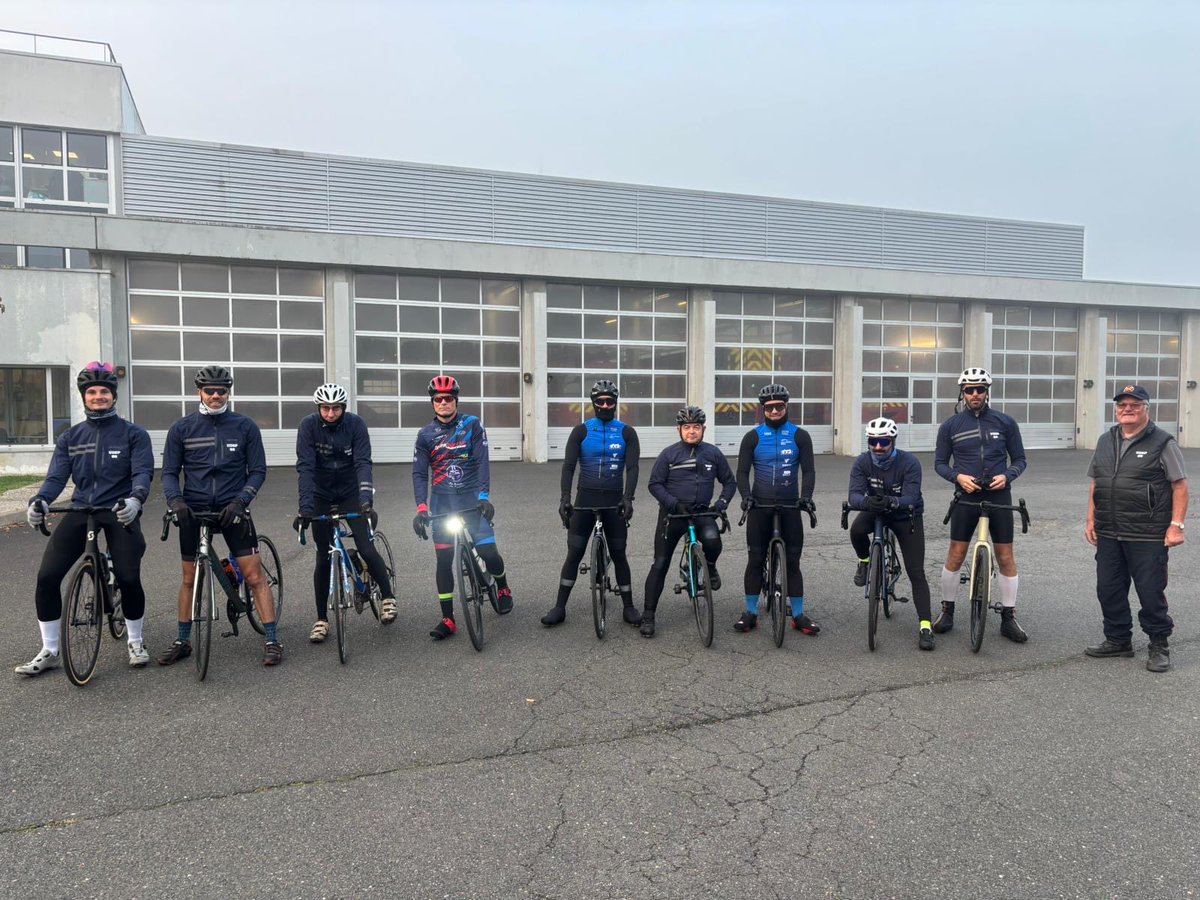 udsp89's tweet photo. Nos cyclistes de l’UDSP 89 poursuivent leur périple vers Le Mans !

Après une halte à Orléans Nord, où ils ont été chaleureusement accueillis, ils ont également profité d’un passage au magnifique château de Chambord.

Bravo à eux et bonne continuation sur la route du Congrès https://t.co/yKRZQbPoCW