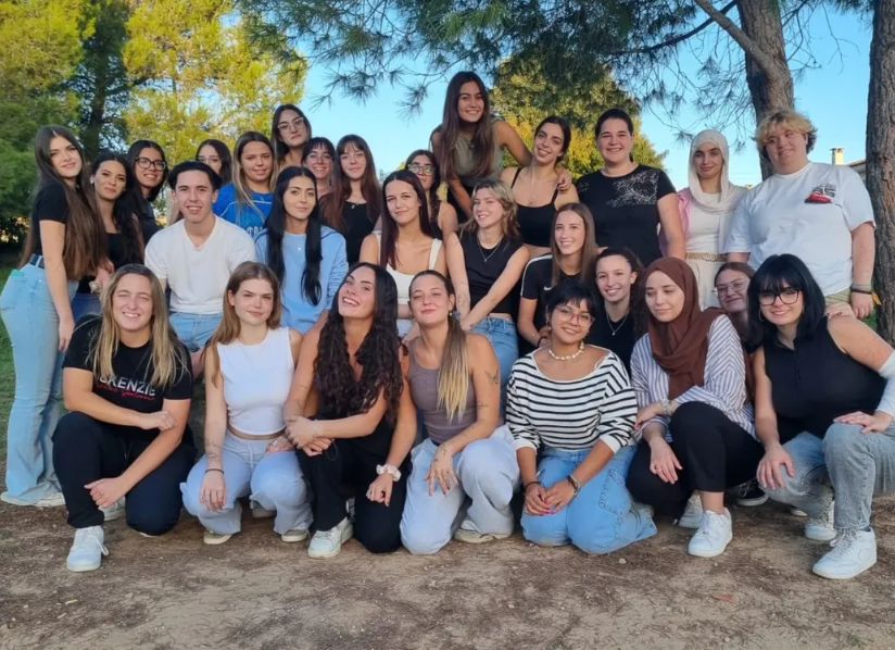 El grup de 1r d'Educació Infantil també ha fet dinàmiques i activitats de cohesió de grup. Un equip fort i preparat per compartir bones experiències facilita l'aprenentatge i la motivació✨️💫

#SomEscolaMontserrat #FP #FPdual