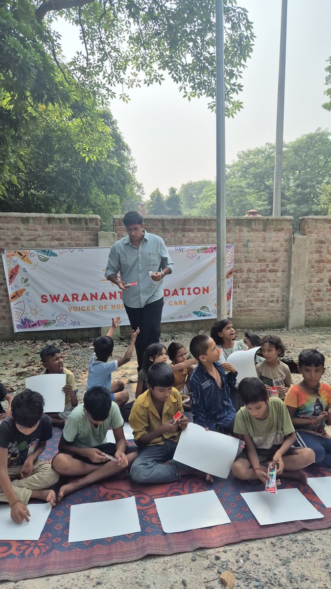 SwaranantOrg's tweet photo. A small kit, a big smile π«
#NGOReel #ViralVideo #SocialWork #NonProfitIndia #HopeForChildren #DoGoodDaily #ViralPost #ChangeMakers #NGODrive #EducationMatters #HelpingOthers #KindnessGoals #GivingBack #GoodDeeds #InspireGood https://t.co/VvvCXRQAbU