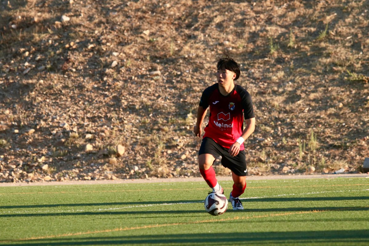 wakatakegroup's tweet photo. ⚽ Shuto Kayamori keeps growing! Playing 90 minutes for @CfAlovera in a 1–1 draw against CD Villa, he gave his all on the pitch 💪
An intense afternoon, debuting the new kits, full of pride, effort, and passion 🔴🔵

#CFAlovera 
#VamosWakatake https://t.co/X2Cl9EFO38